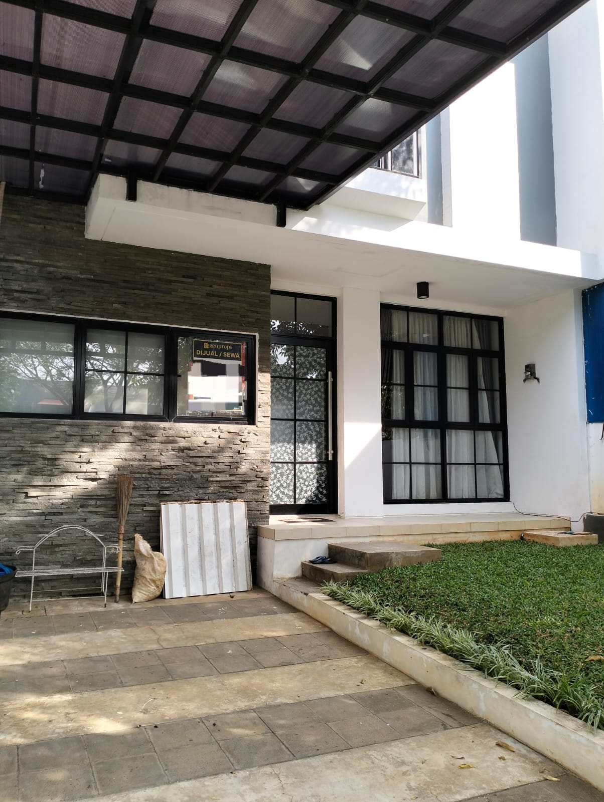 Rumah Disewakan Full Furnished di Cluster Cosmo Lippo Cikarang